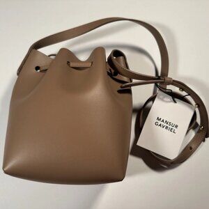 NWT Mansur Gavriel Mini Leather Bucket Bag Biscotto